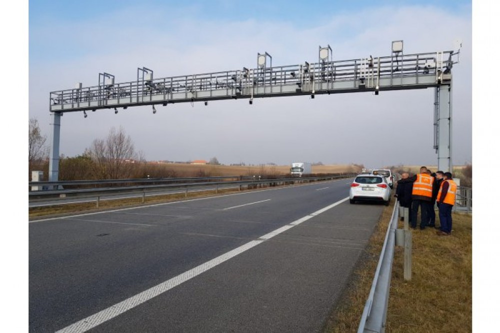 Pe traseele din țară ar putea fi instalate sisteme de cântărire în mișcare a camioanelor
